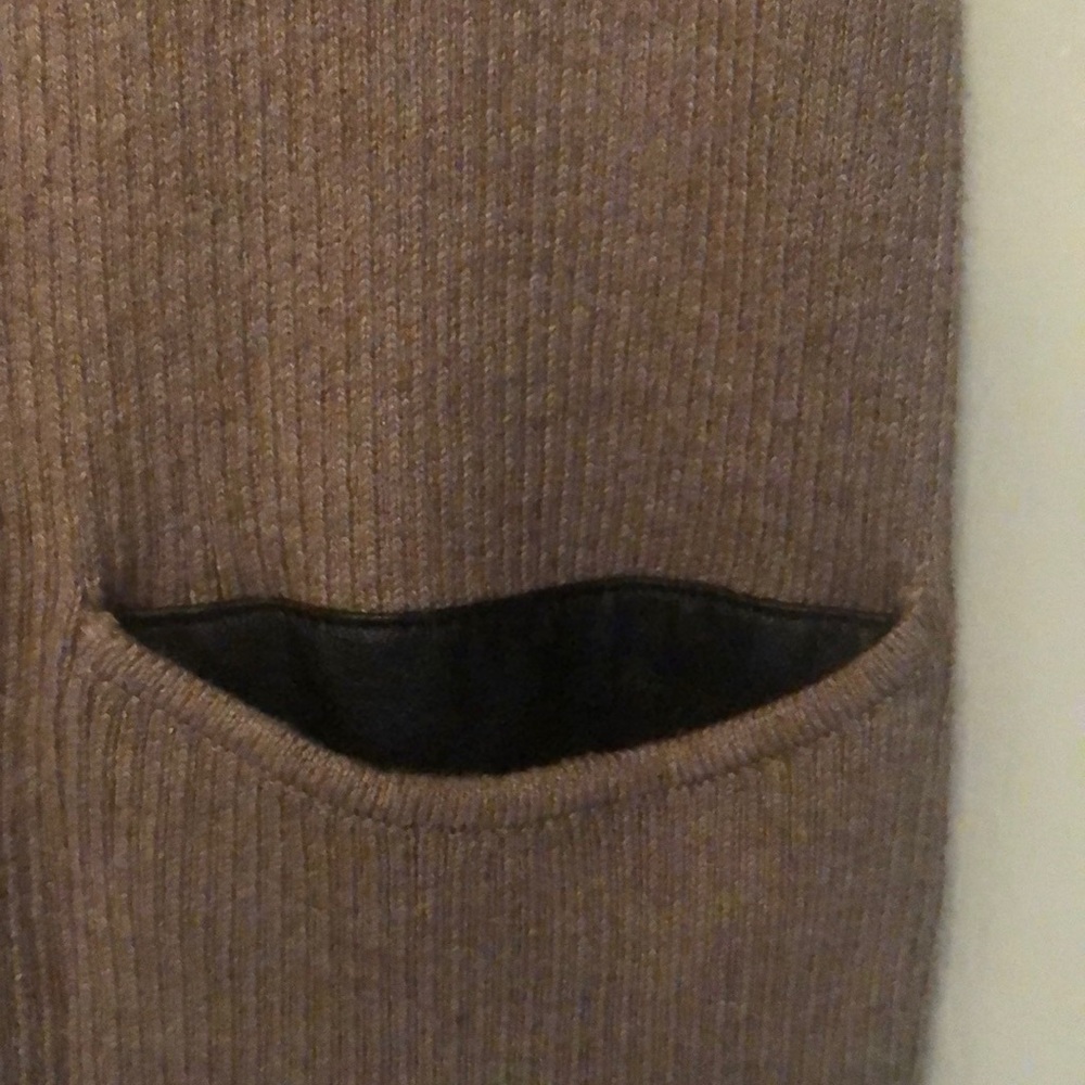 Sweater - Picture 3 of 4